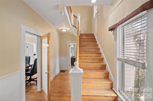 89 Walnut Street, Waynesville, NC 28786