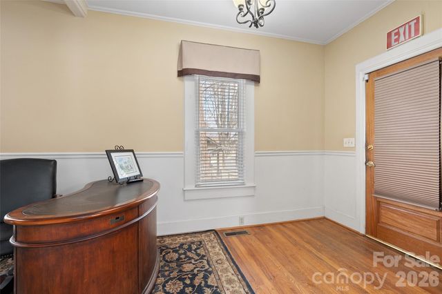 89 Walnut Street, Waynesville, NC 28786