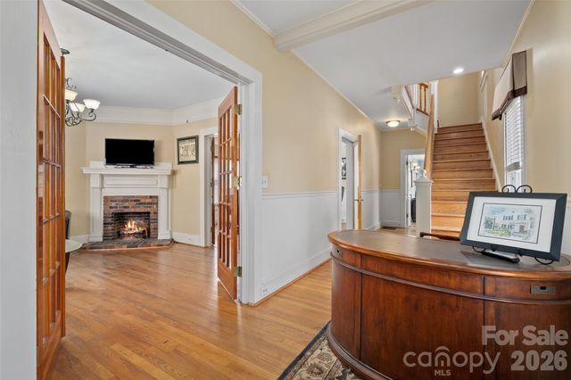 89 Walnut Street, Waynesville, NC 28786
