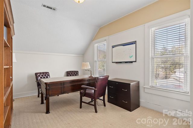 89 Walnut Street, Waynesville, NC 28786