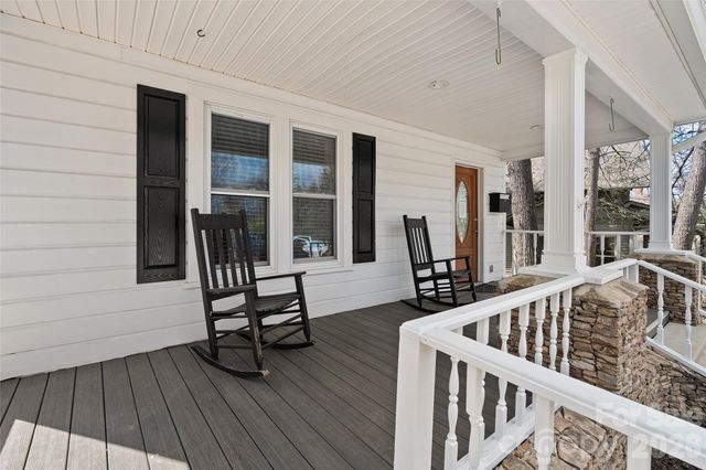 89 Walnut Street, Waynesville, NC 28786