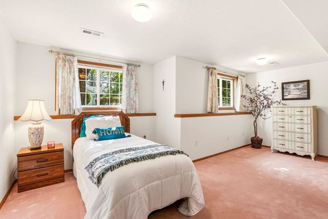 12116 N Morton Dr, Spokane, WA 99218