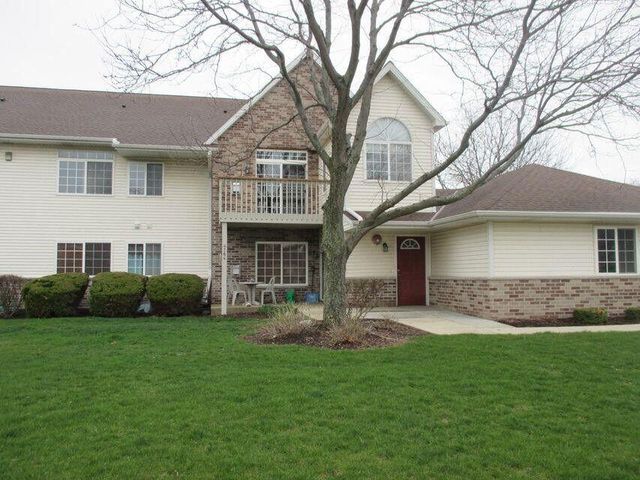 4784 W Maple Leaf CIRCLE, Greenfield, WI 53220