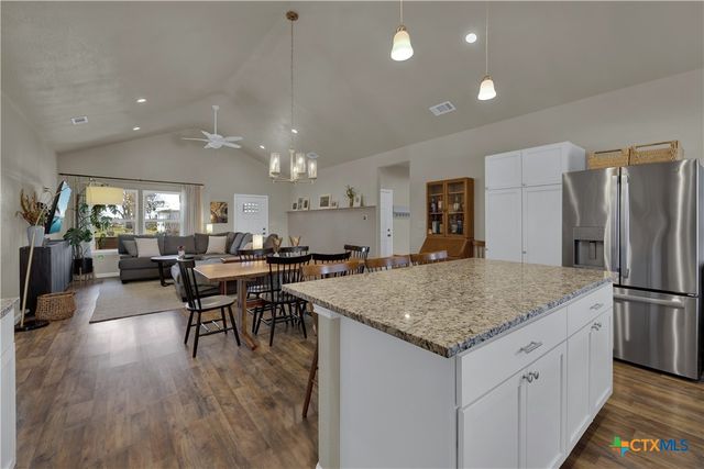 162 Friedens Church Road, Seguin, TX 78155