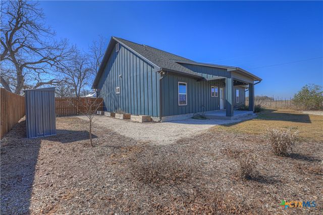 162 Friedens Church Road, Seguin, TX 78155