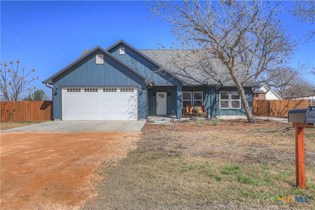 162 Friedens Church Road, Seguin, TX 78155