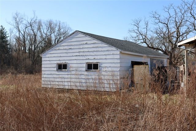 208 State Route 96, Waterloo, NY 13165