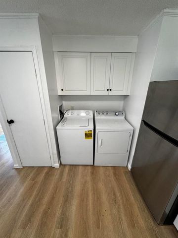 1464 W 32nd Street, Riviera Beach, FL 33404