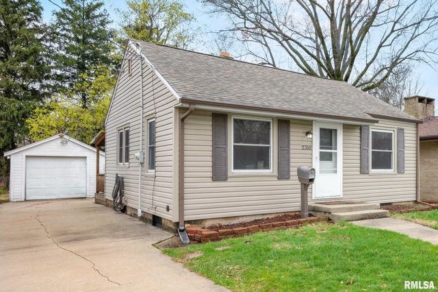 2310 W HEADING Avenue, West Peoria, IL 61604