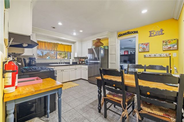 4407 S 27th Street, Fort Smith, AR 72901