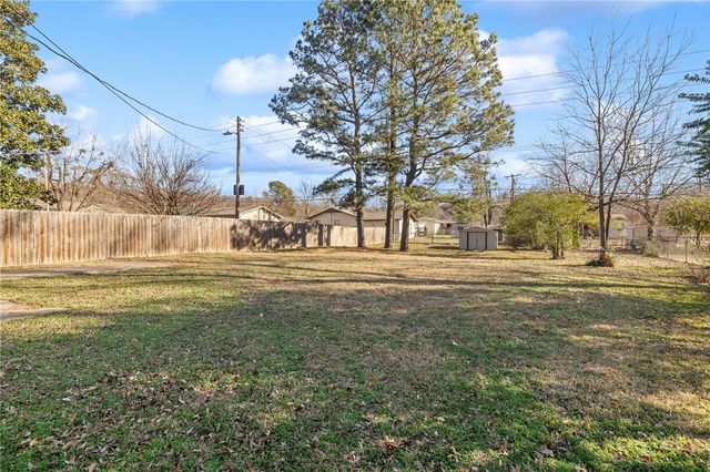 4407 S 27th Street, Fort Smith, AR 72901