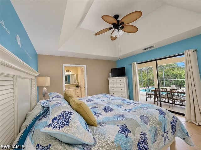1228 Lastrada LN, Naples, FL 34103
