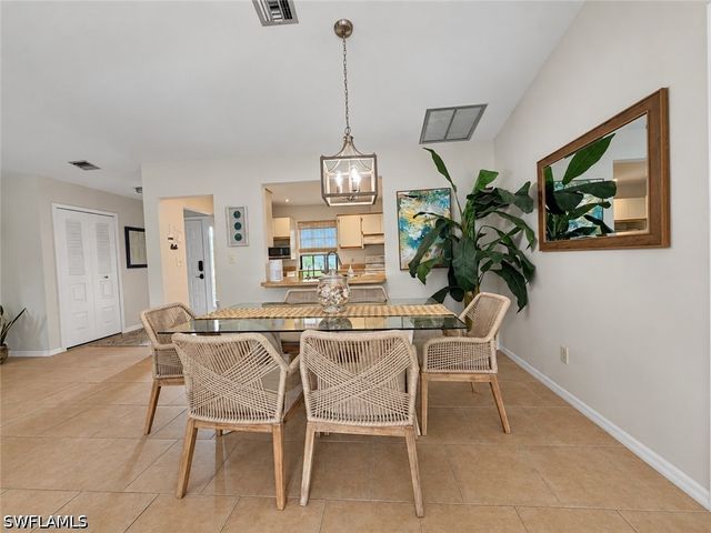 1228 Lastrada LN, Naples, FL 34103
