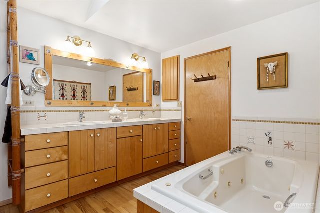 16740 Meridian Avenue N, Shoreline, WA 98133