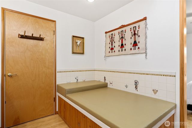 16740 Meridian Avenue N, Shoreline, WA 98133