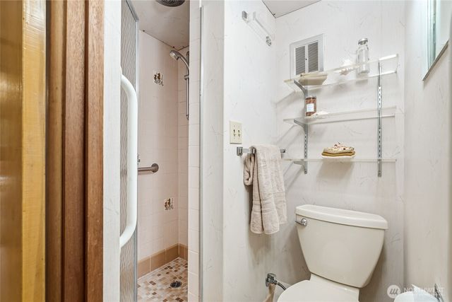 16740 Meridian Avenue N, Shoreline, WA 98133