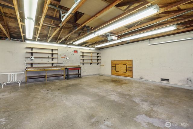 16740 Meridian Avenue N, Shoreline, WA 98133