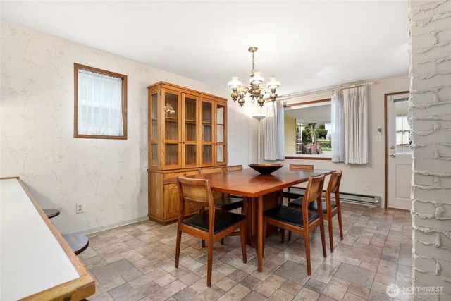 16740 Meridian Avenue N, Shoreline, WA 98133