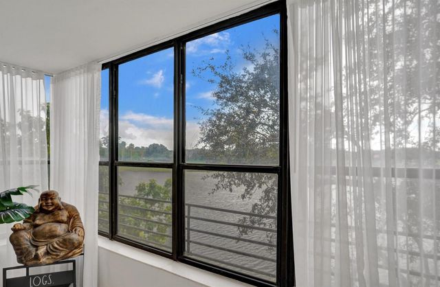 2768 Carambola Circle S 301, Coconut Creek, FL 33066