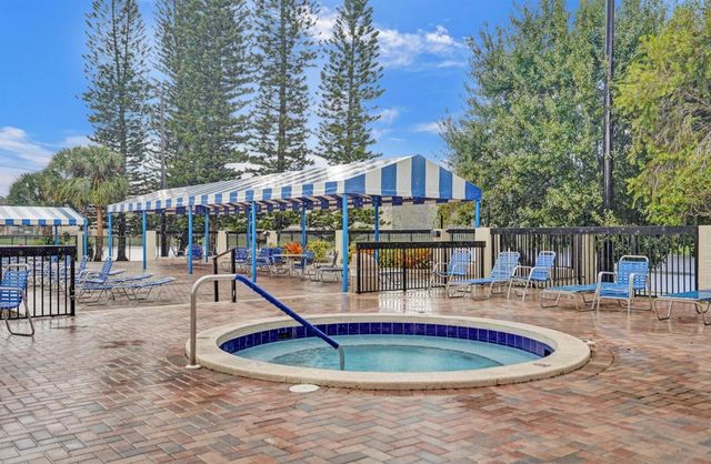 2768 Carambola Circle S 301, Coconut Creek, FL 33066