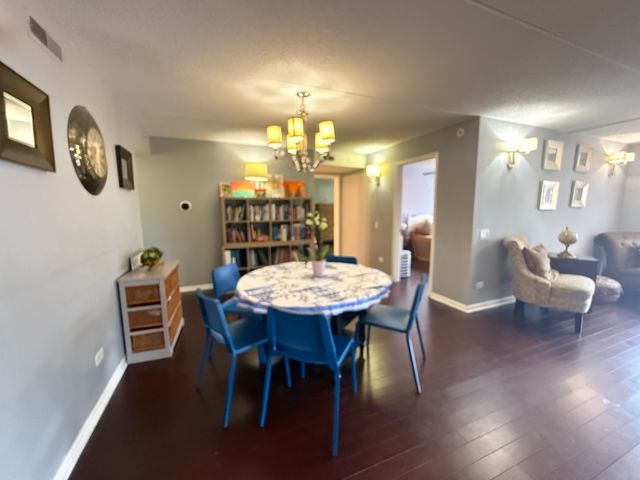 811 Chicago Avenue 308, Evanston, IL 60202