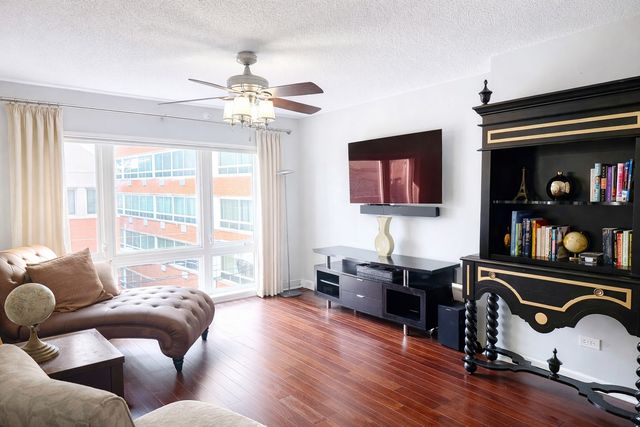 811 Chicago Avenue 308, Evanston, IL 60202