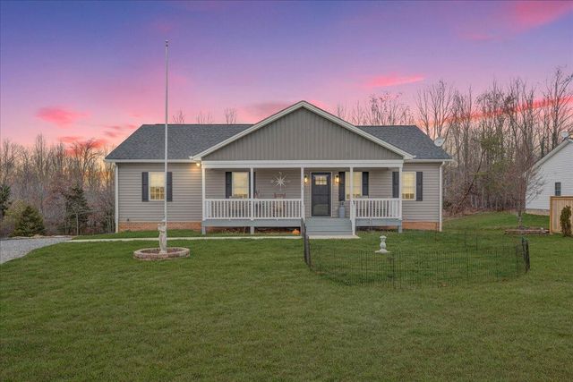 2219 Smith Mountain Lake PKWY, Huddleston, VA 24104
