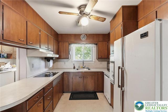 1030 North 7th Street, Emmaus Boro, PA 18049