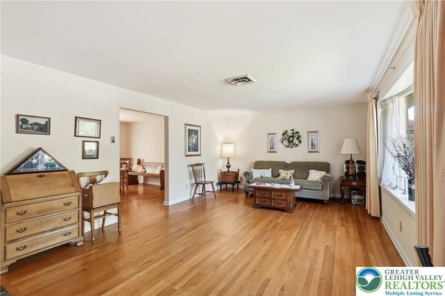 1030 North 7th Street, Emmaus Boro, PA 18049