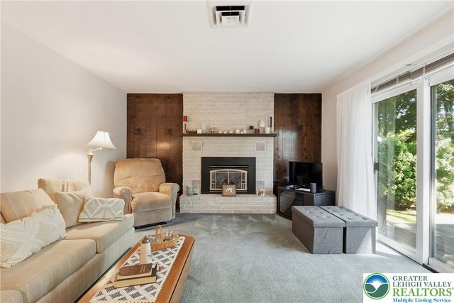 1030 North 7th Street, Emmaus Boro, PA 18049