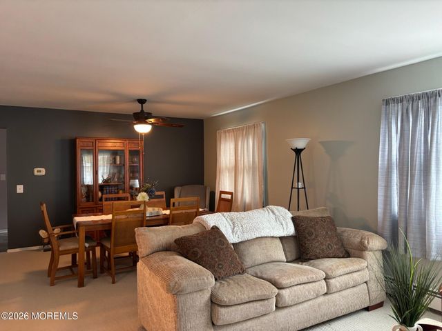 2 Elkton Court, Toms River, NJ 08753