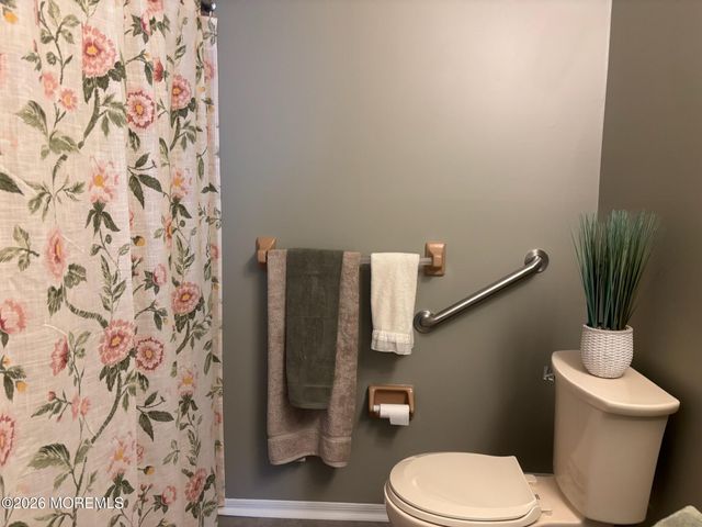 2 Elkton Court, Toms River, NJ 08753