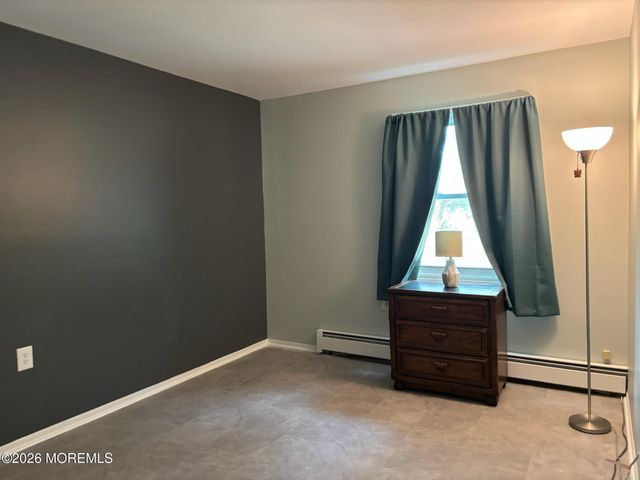 2 Elkton Court, Toms River, NJ 08753