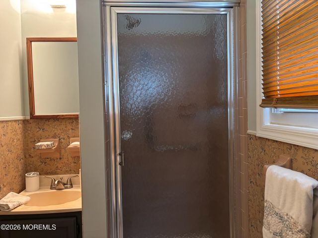 2 Elkton Court, Toms River, NJ 08753