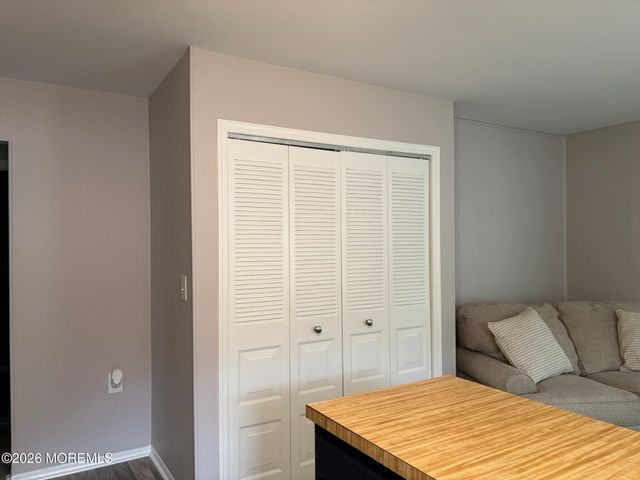 2 Elkton Court, Toms River, NJ 08753