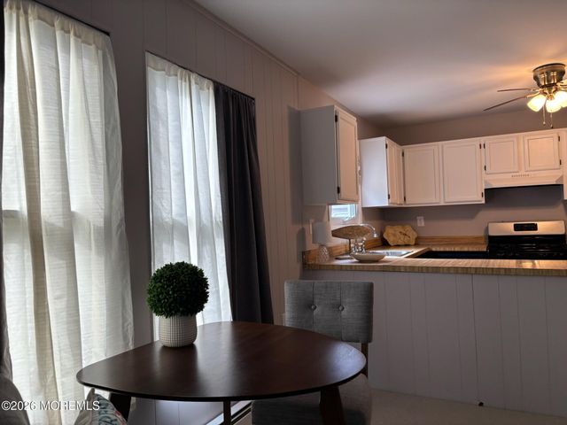 2 Elkton Court, Toms River, NJ 08753