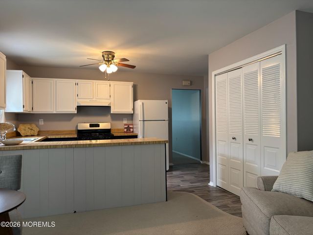 2 Elkton Court, Toms River, NJ 08753