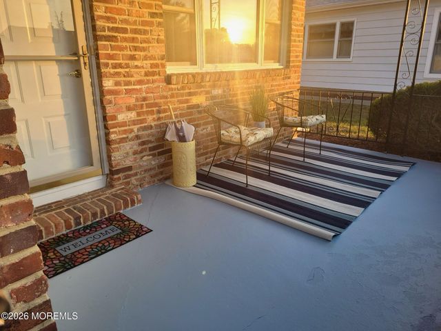 2 Elkton Court, Toms River, NJ 08753