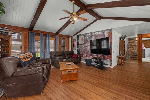 230 CR 1081, Carthage, TX 75633