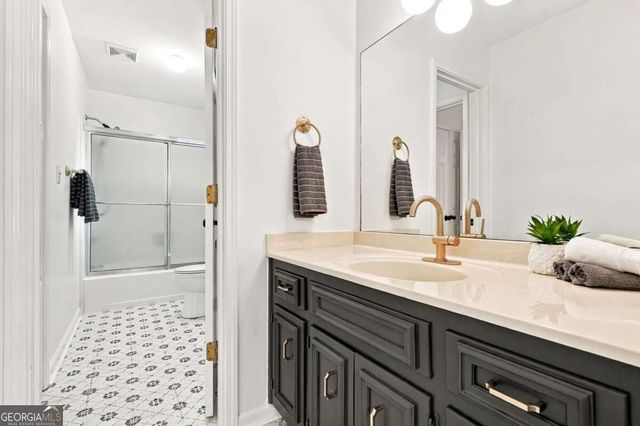 325 Cantlegate Close, Johns Creek, GA 30022