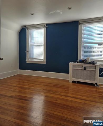 704 3rd Street, Lyndhurst, NJ 07071