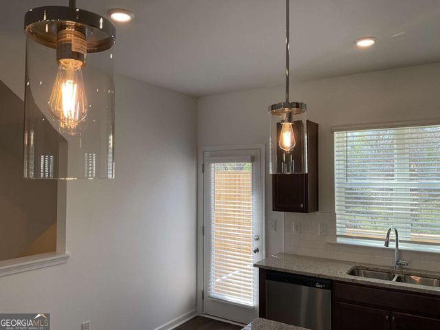 5716 Schelton Place SE, Mableton, GA 30126