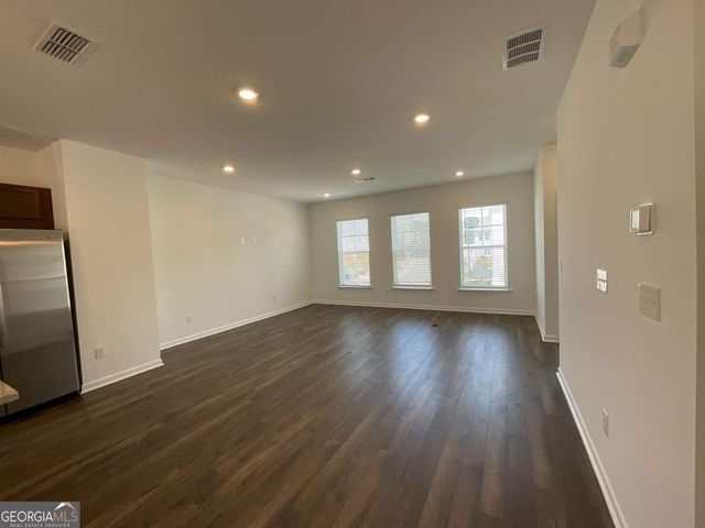 5716 Schelton Place SE, Mableton, GA 30126