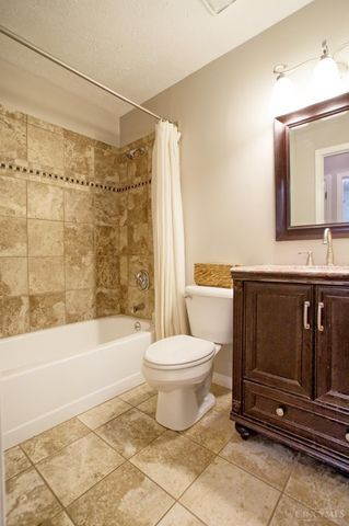 9860 Davis Road, Loveland, OH 45140