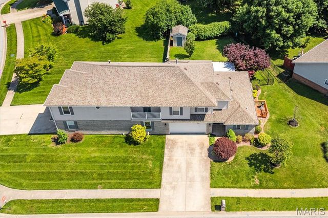 1908 Galway Drive, Belleville, IL 62221