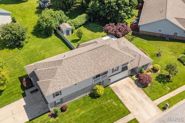 1908 Galway Drive, Belleville, IL 62221