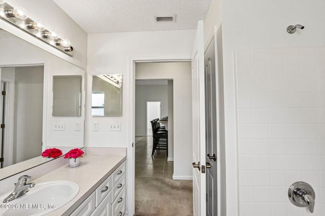1788 HOLLOW GLEN Drive, Middleburg, FL 32068