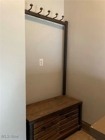 2091 Carabel Avenue Up, Lakewood, OH 44107