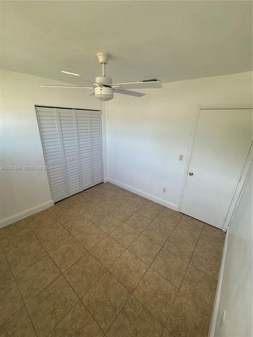 3501 NW 171st Ter, Miami Gardens, FL 33056