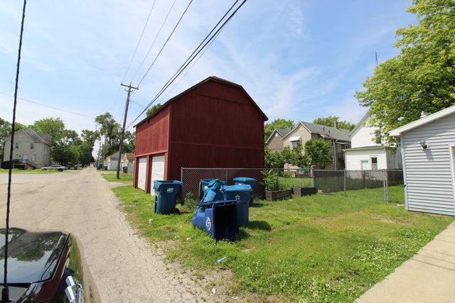 940 S Washington Avenue, Kankakee, IL 60901